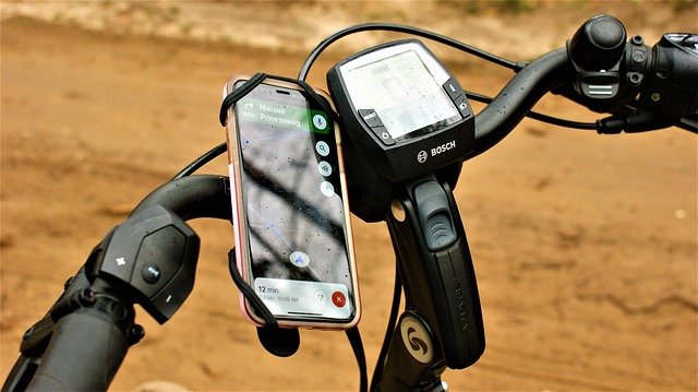 REVOO B12 Electric Bike – A Smart and Practical Ride for Everyday Life